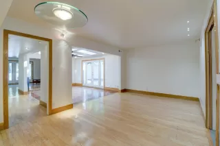 Photo #5: 6033365 Listing 