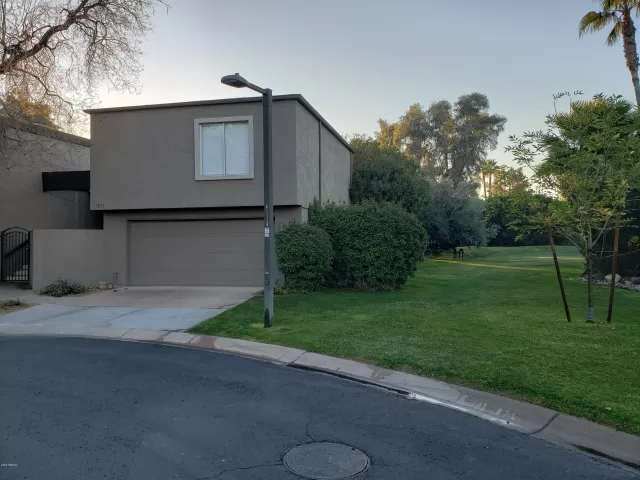 MLS: 6033488 Condo For Sale