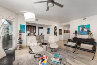 Photo #5: 6033559 Listing