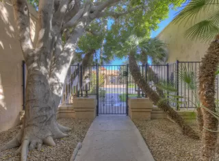 Photo #3: 6033709 Listing