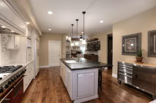 Photo #6: 6033775 Listing 