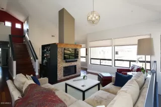 Photo #2: 6033777 Listing