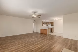 Photo #4: 6033941 Listing