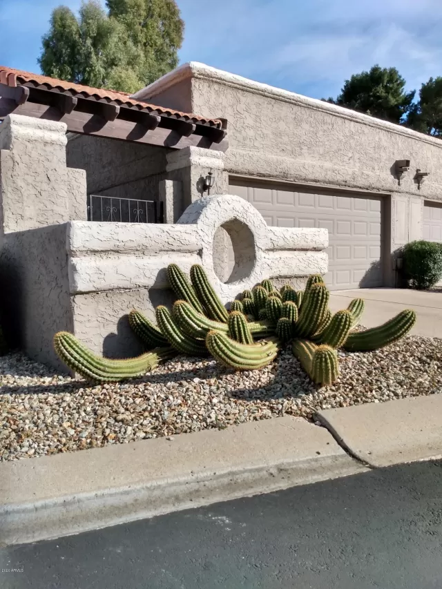 MLS: 6034054 Condo For Sale