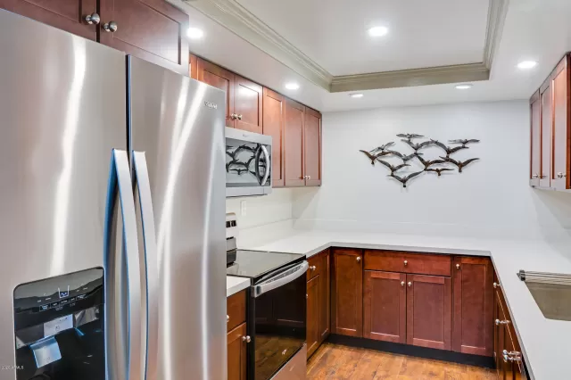 MLS: 6034069 Condo For Sale