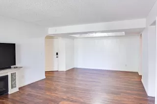 Photo #4: 6034069 Listing