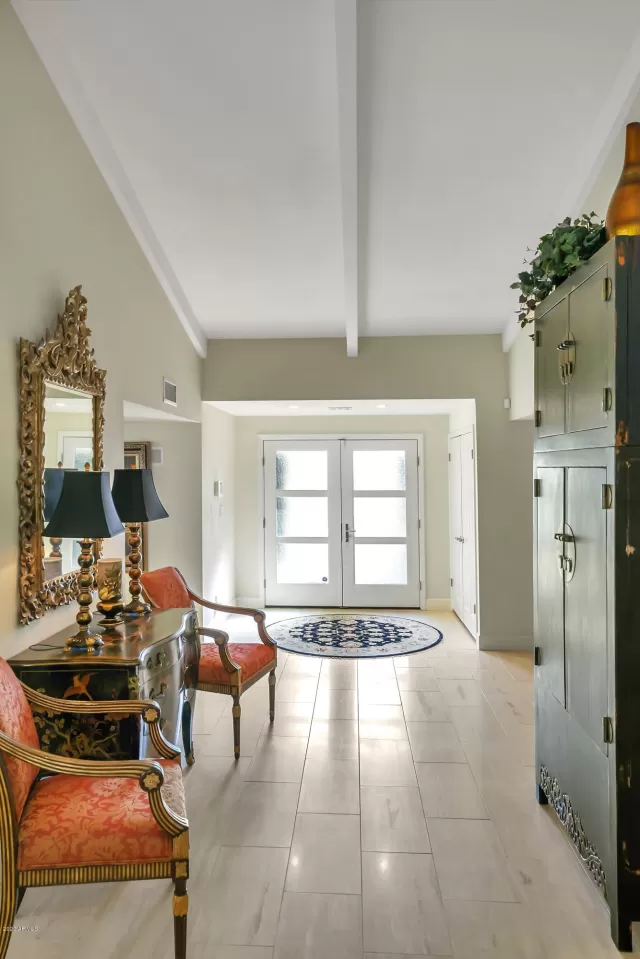 MLS: 6034086 Condo For Sale