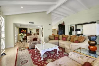 Photo #3: 6034086 Listing