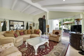 Photo #4: 6034086 Listing