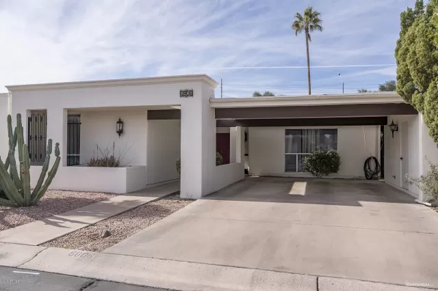 MLS: 6034262 Condo For Sale