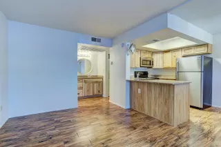 Photo #2: 6034604 Listing