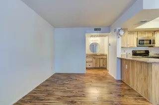 Photo #4: 6034604 Listing