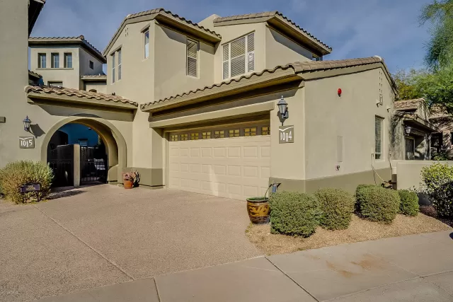 MLS: 6034949 Condo For Sale