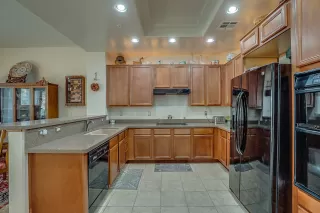 Photo #2: 6034949 Listing