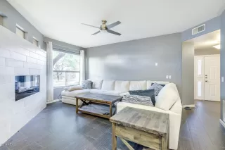 Photo #2: 6034978 Listing 