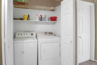 Photo #6: 6035082 Listing