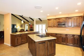 Photo #5: 6035132 Listing 