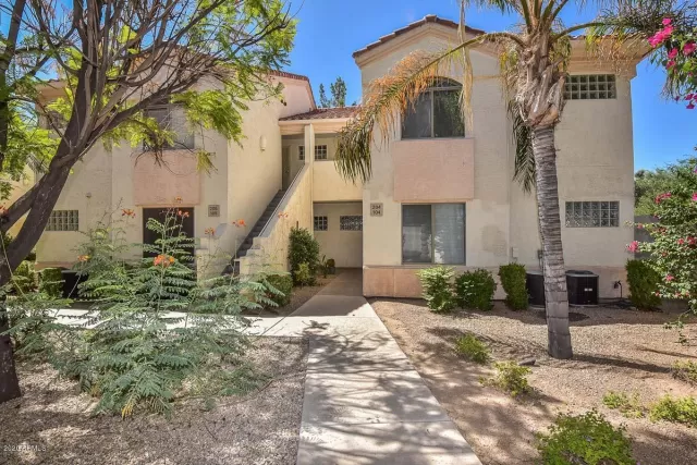 MLS: 6035145 Condo For Sale