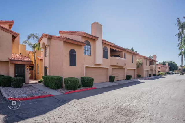 MLS: 6035199 Condo For Sale