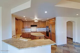 Photo #6: 6035416 Listing