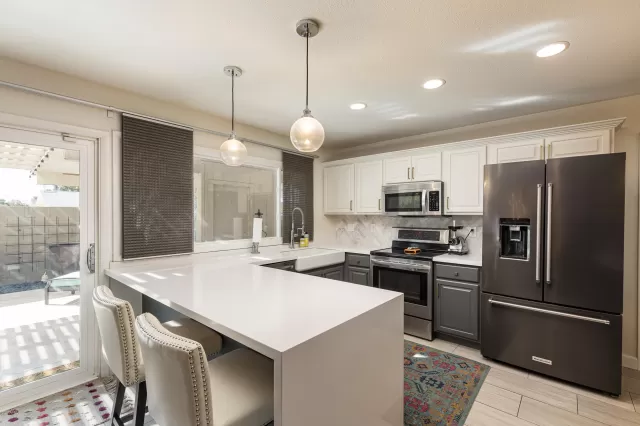 MLS: 6036073 Condo For Sale