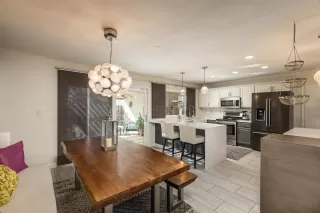 Photo #6: 6036073 Listing