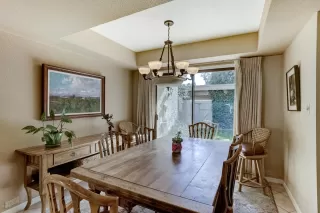 Photo #6: 6036196 Listing