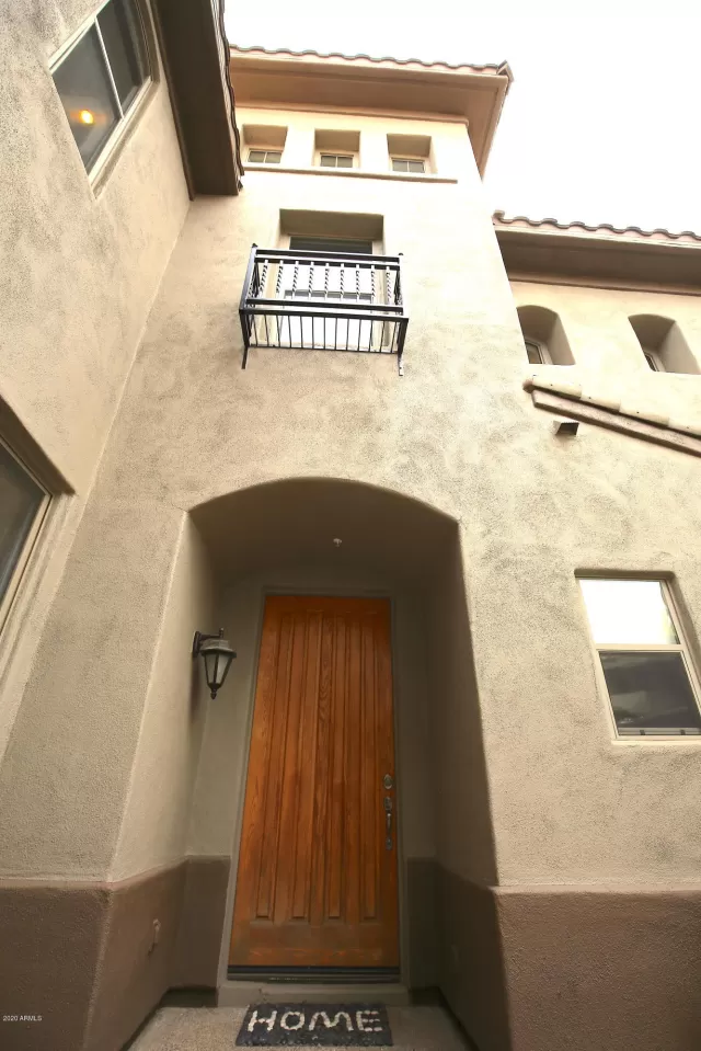 MLS: 6036265 Condo For Sale