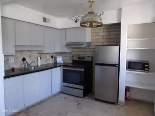 Photo #2: 6036291 Listing 