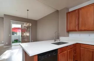 Photo #2: 6036333 Listing