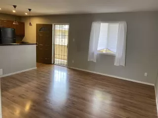 Photo #4: 6036342 Listing