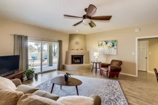 Photo #5: 6036439 Listing