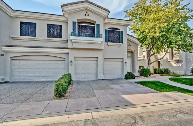 MLS: 6036569 Condo For Sale