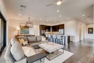 Photo #5: 6036623 Listing 