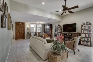 Photo #6: 6036868 Listing