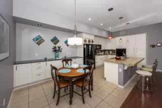 Photo #3: 6037049 Listing