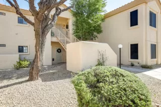 Photo #6: 6037185 Listing