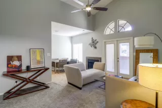 Photo #1: 6037220 Listing