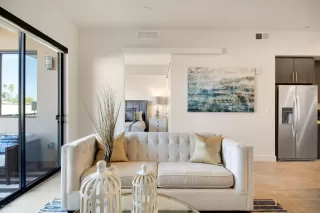 Photo #6: 6037337 Listing