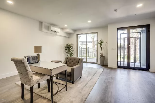 MLS: 6037395 Condo For Sale