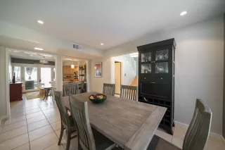 Photo #2: 6037585 Listing