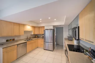 Photo #6: 6037585 Listing