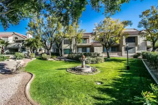 Photo #4: 6037716 Listing