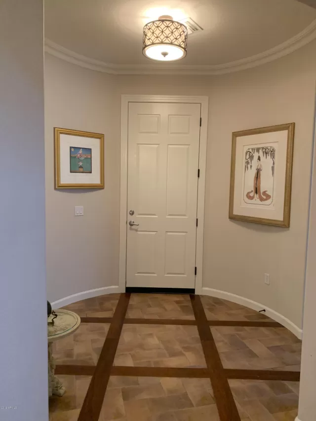 MLS: 6037894 Condo For Sale