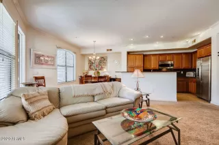 Photo #3: 6038006 Listing