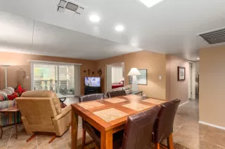 Photo #5: 6038027 Listing 