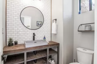 Photo #6: 6038080 Listing