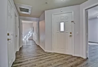 Photo #5: 6038118 Listing 