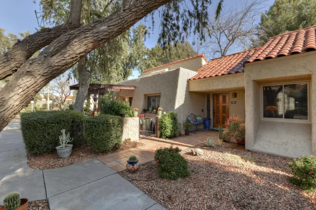 MLS: 6038186 Condo For Sale