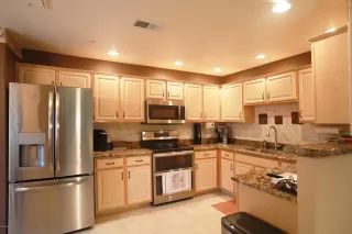 Photo #6: 6038287 Listing 